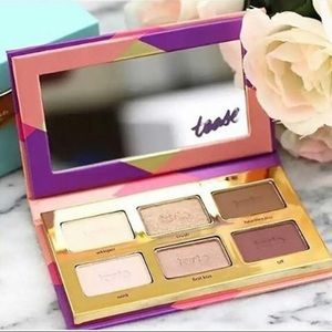 Tarte tease eyeshadow palette